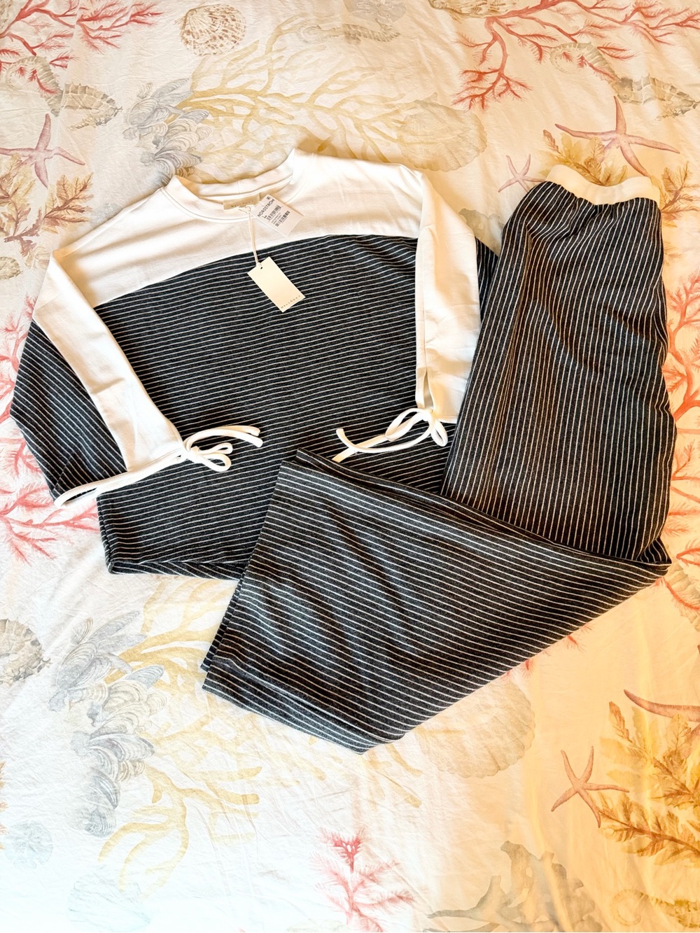 Melloday Nordstrom 2-Piece Striped Set Super Soft Cozy Loungewear M/L Wide Leg